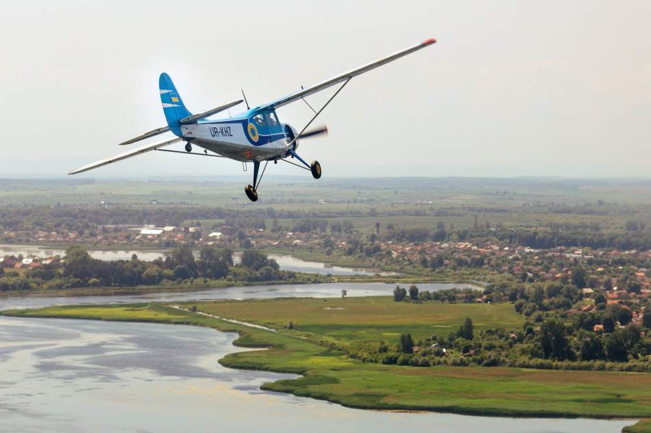 Політ на літаку в Львові K-10 Swift