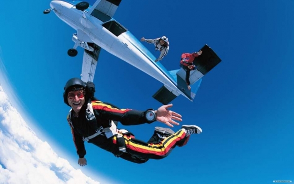 Самостоятельный прыжок с парашютом в Ивано-Франковске 