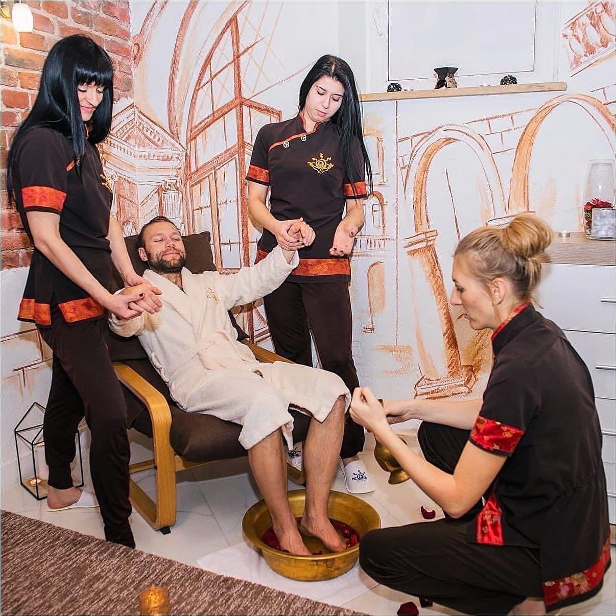 Ексклюзивний масаж в 6 рук «Сон Падишаха»