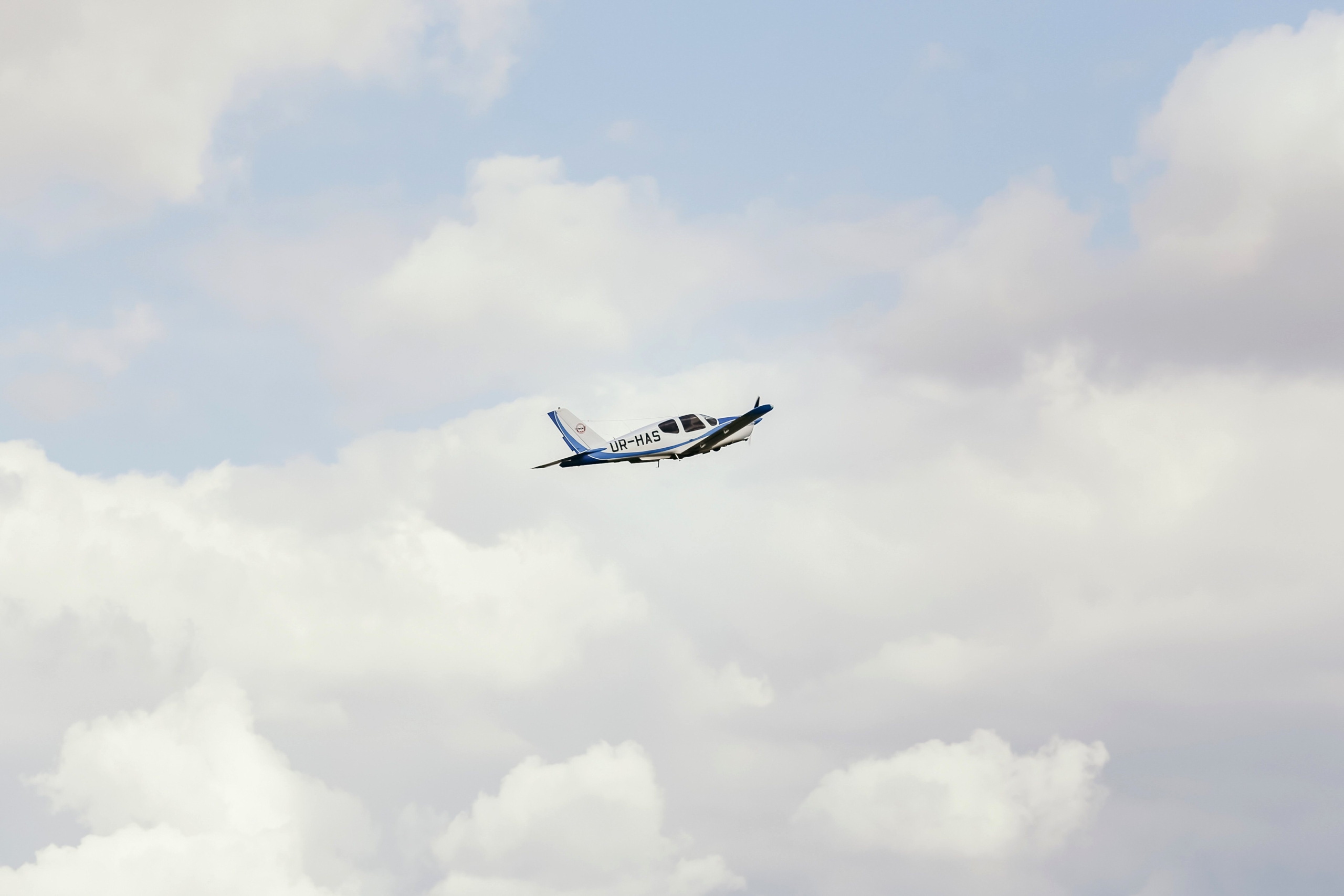 Полет над Львовом на самолете Socata TB-20 на четырех