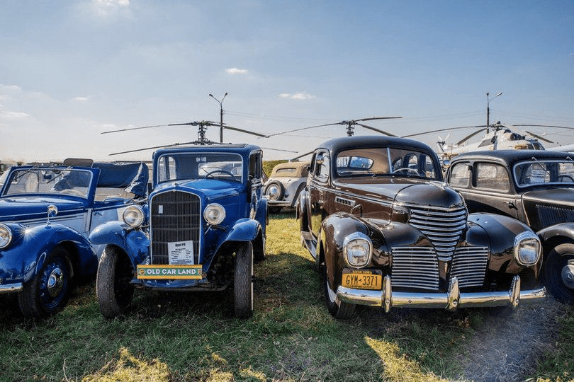 Фестиваль «OLD CAR LAND» + Радомышльский замок и бумажная фабрика