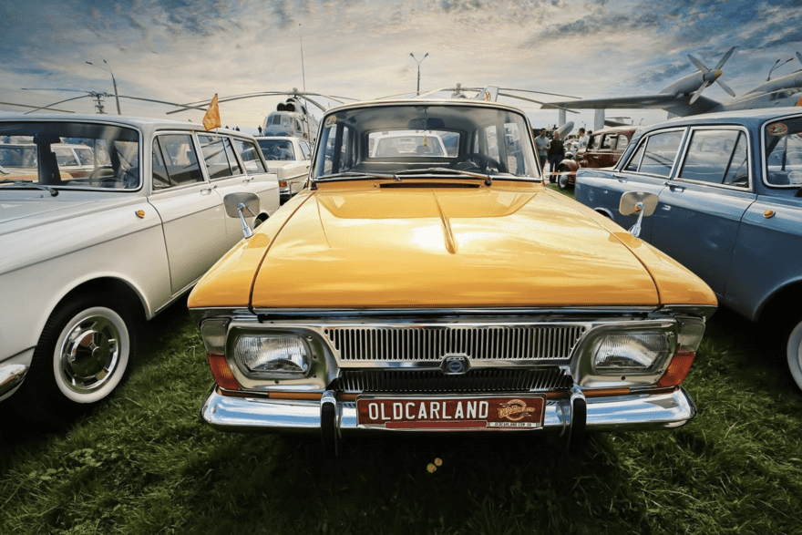 Фестиваль “OLD CAR LAND” + Радомишльський замок та папірня