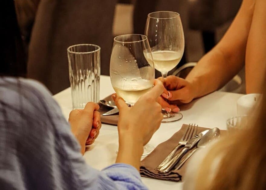 Романтична вечеря у ресторані Форест