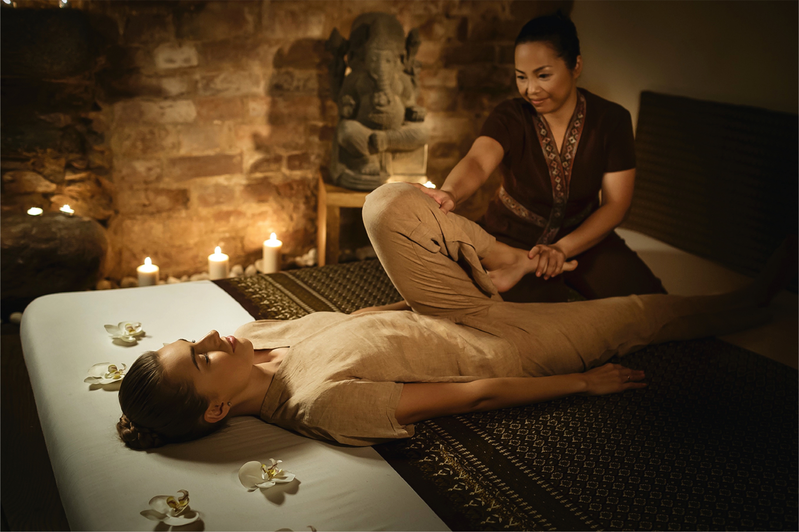 Тайський масаж з елементами йоги