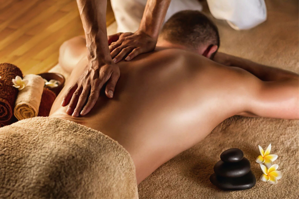 Класичний масаж спини в “Релакс Центр”