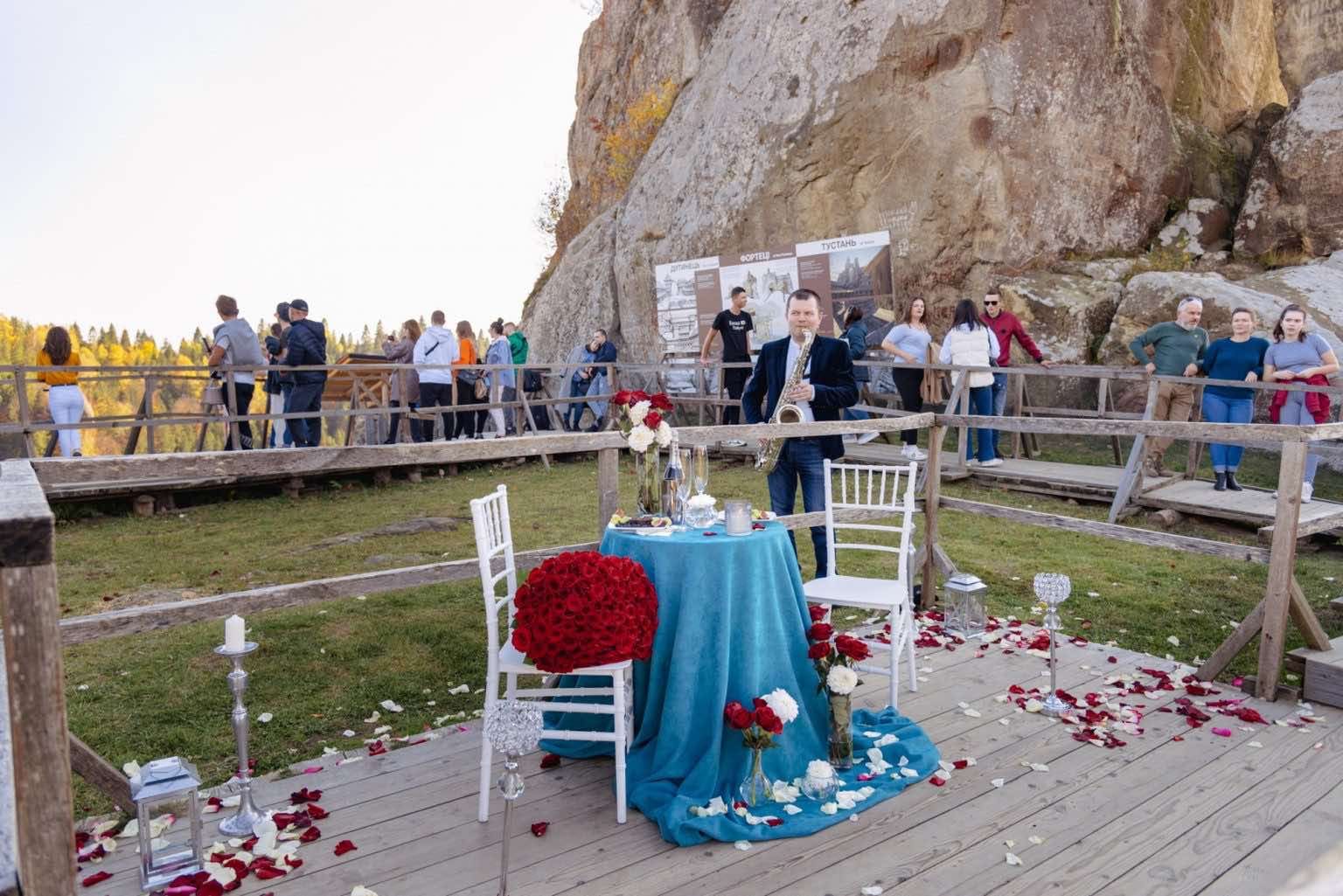 Романтичне побачення на Урицьких скелях