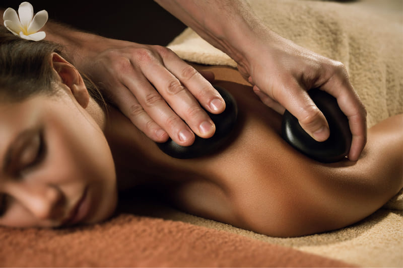 Стоун масаж у Вінниці