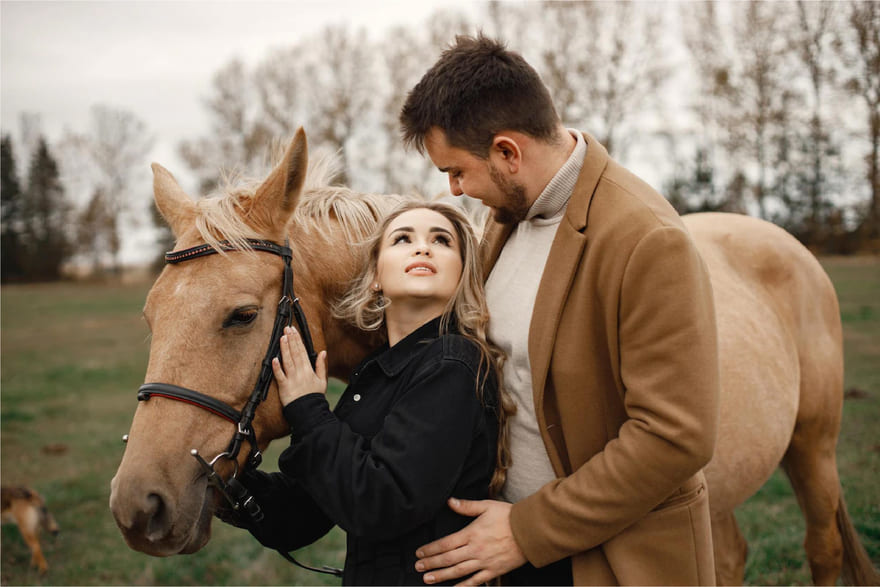 Романтична фотосесія на конях для двох