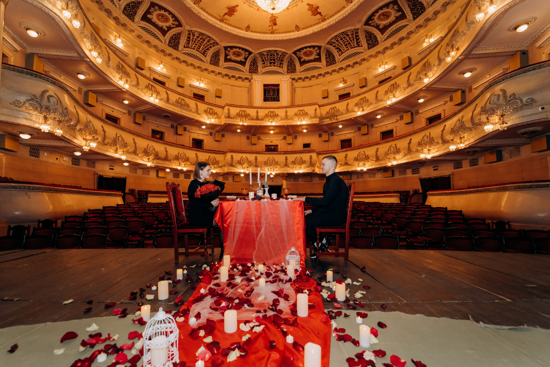 Романтичне побачення у театрі в Тернополі
