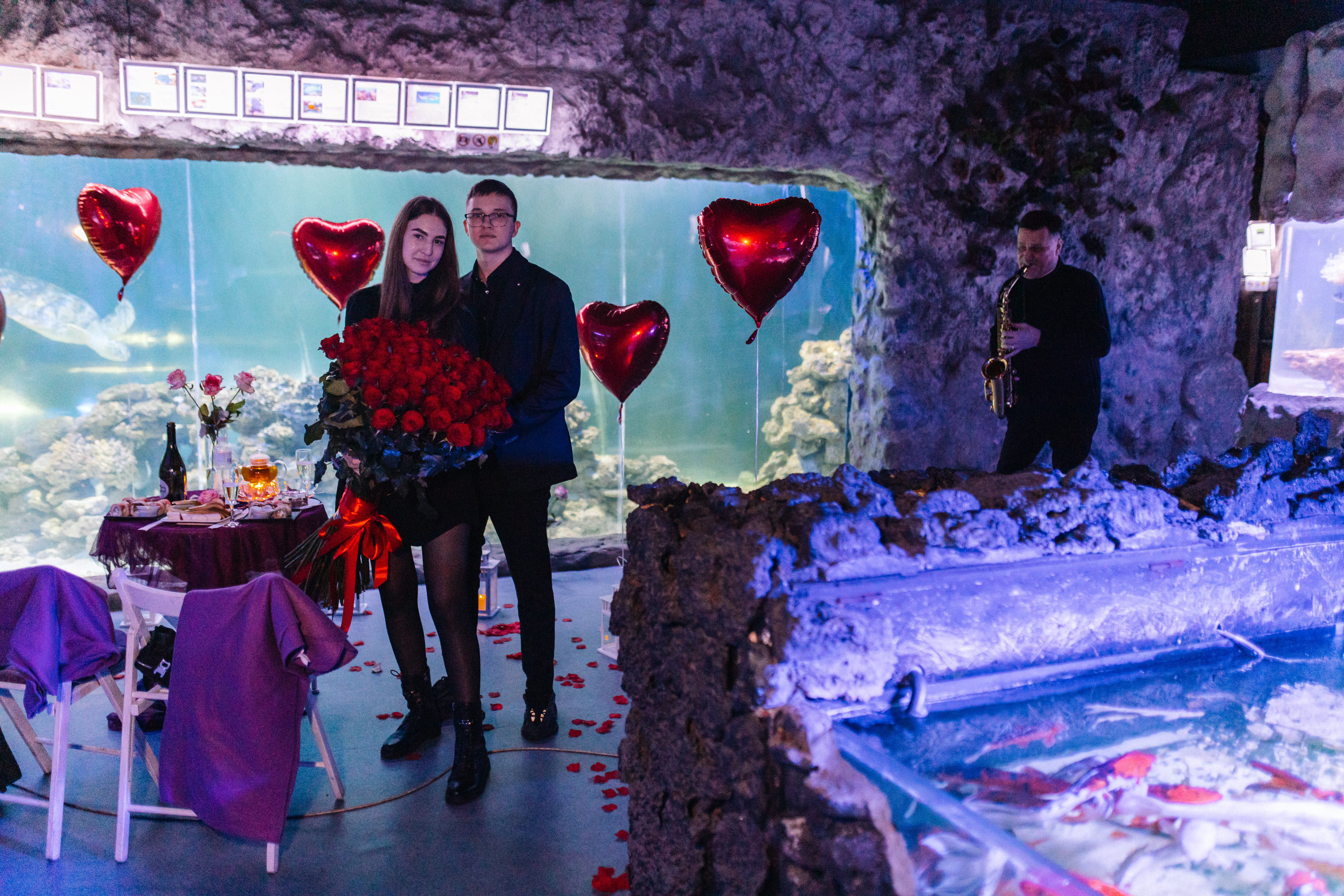 Романтическое свидание в океанариуме в Киеве