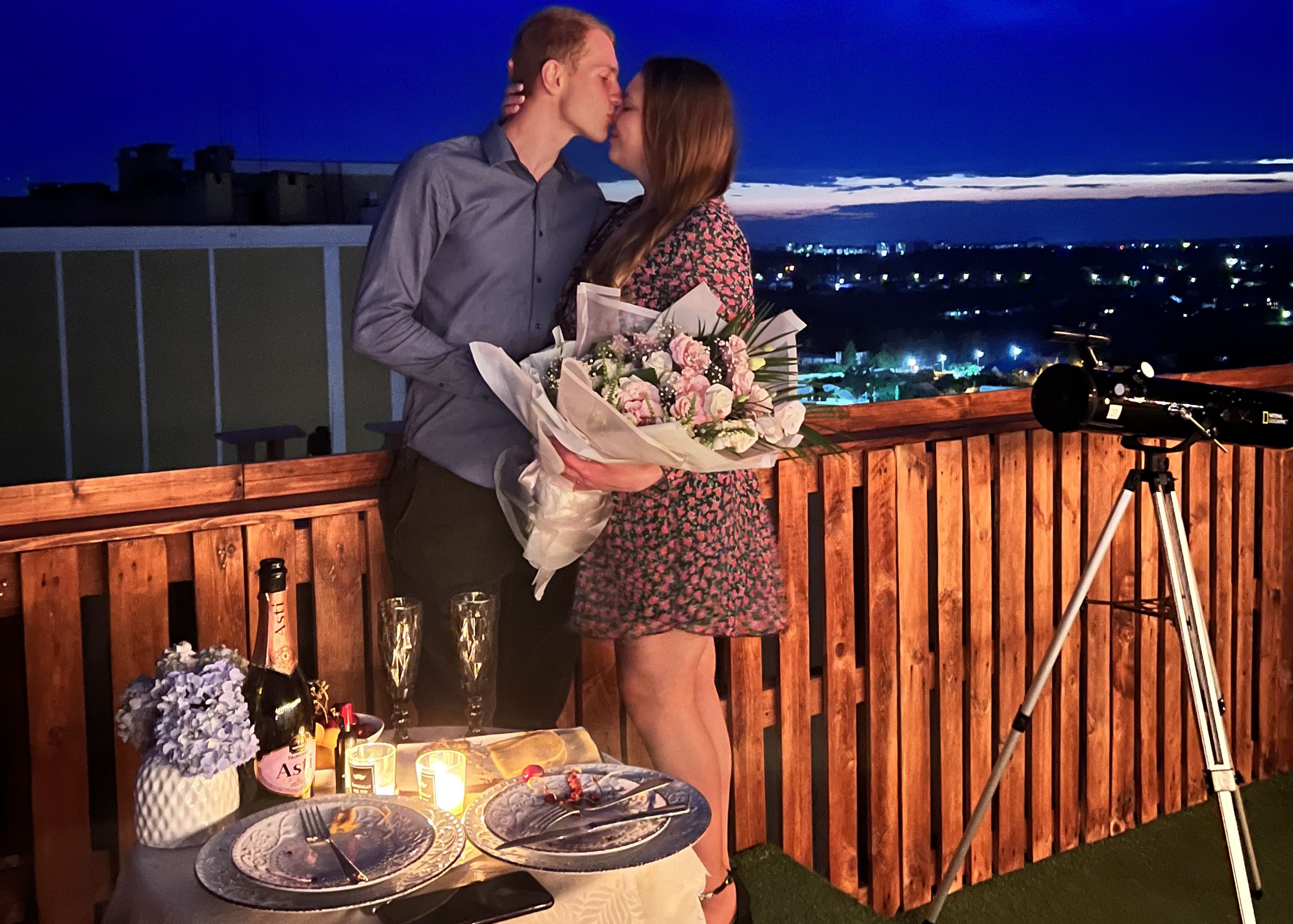 Романтичне побачення на даху в Ірпені