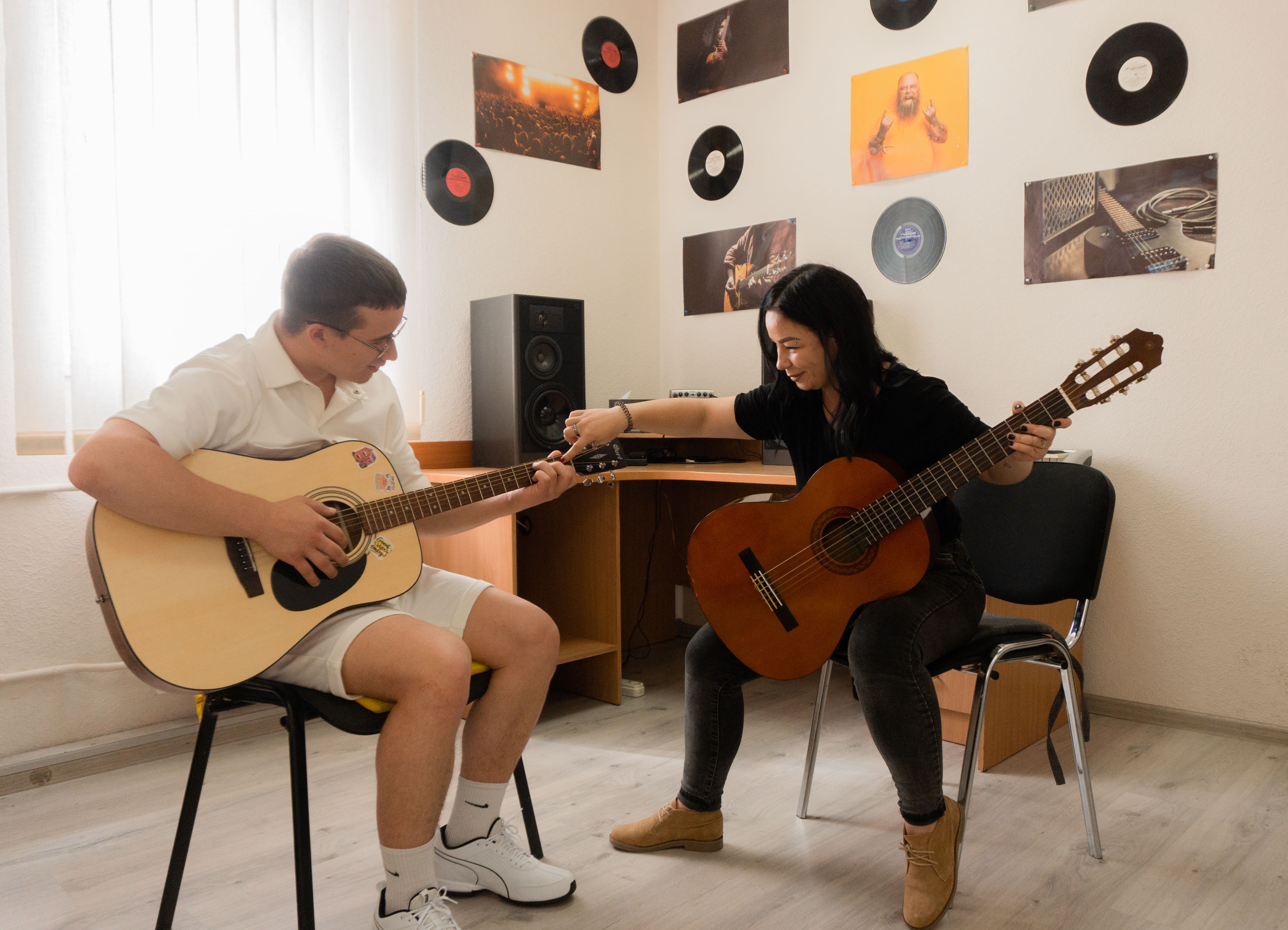 Урок гитары в Черновцах
