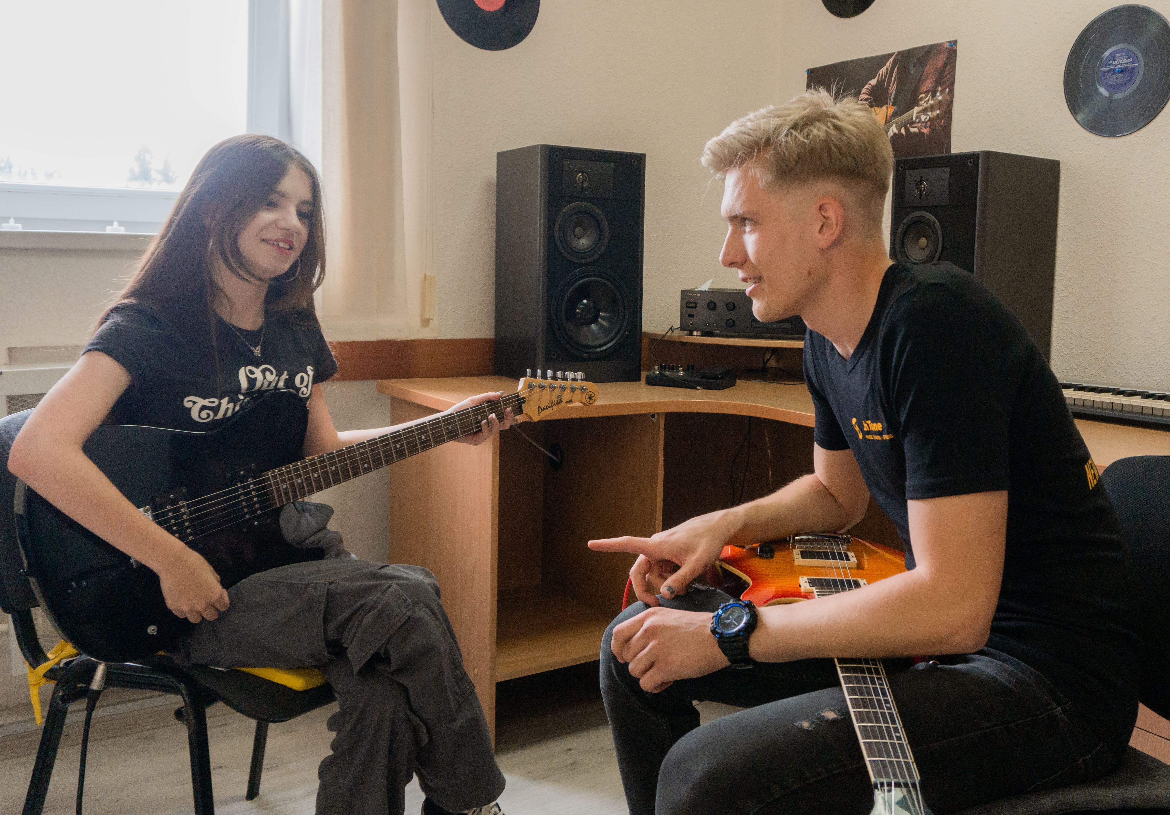 Урок электро/бас-гитары в Черновцах
