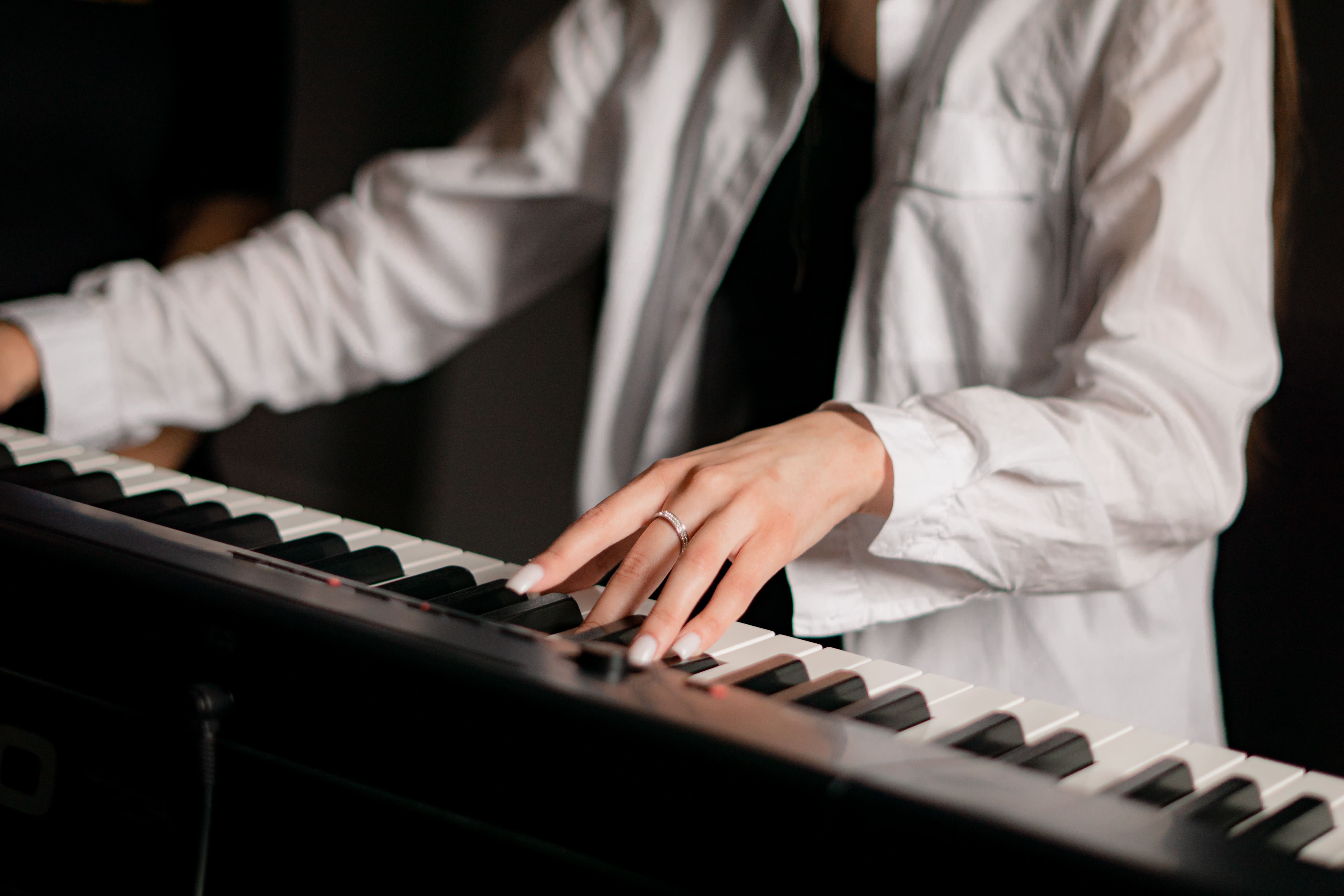 Урок клавішних (фортепіано) в Чернівцях