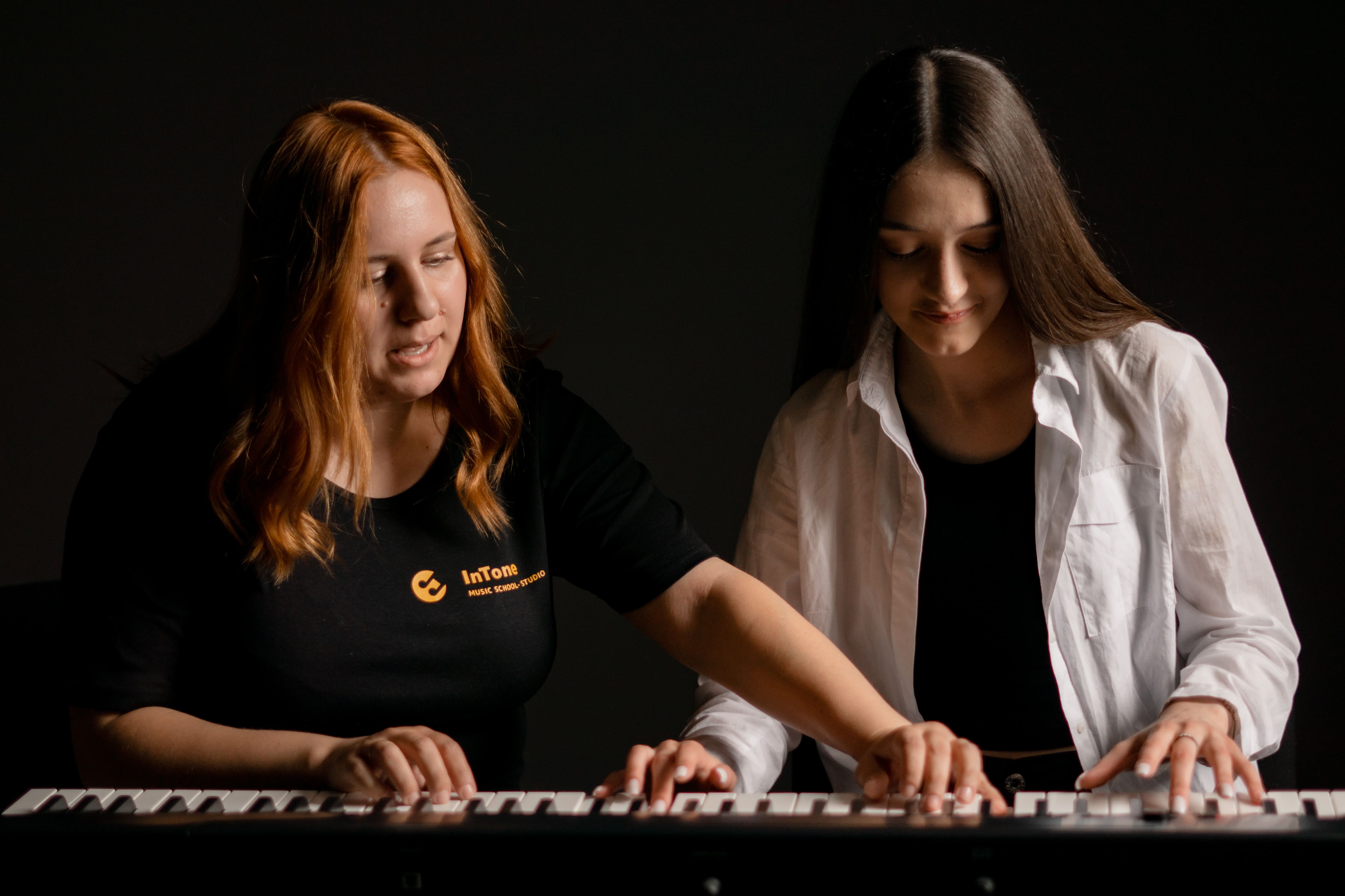 Урок клавішних (фортепіано) в Чернівцях
