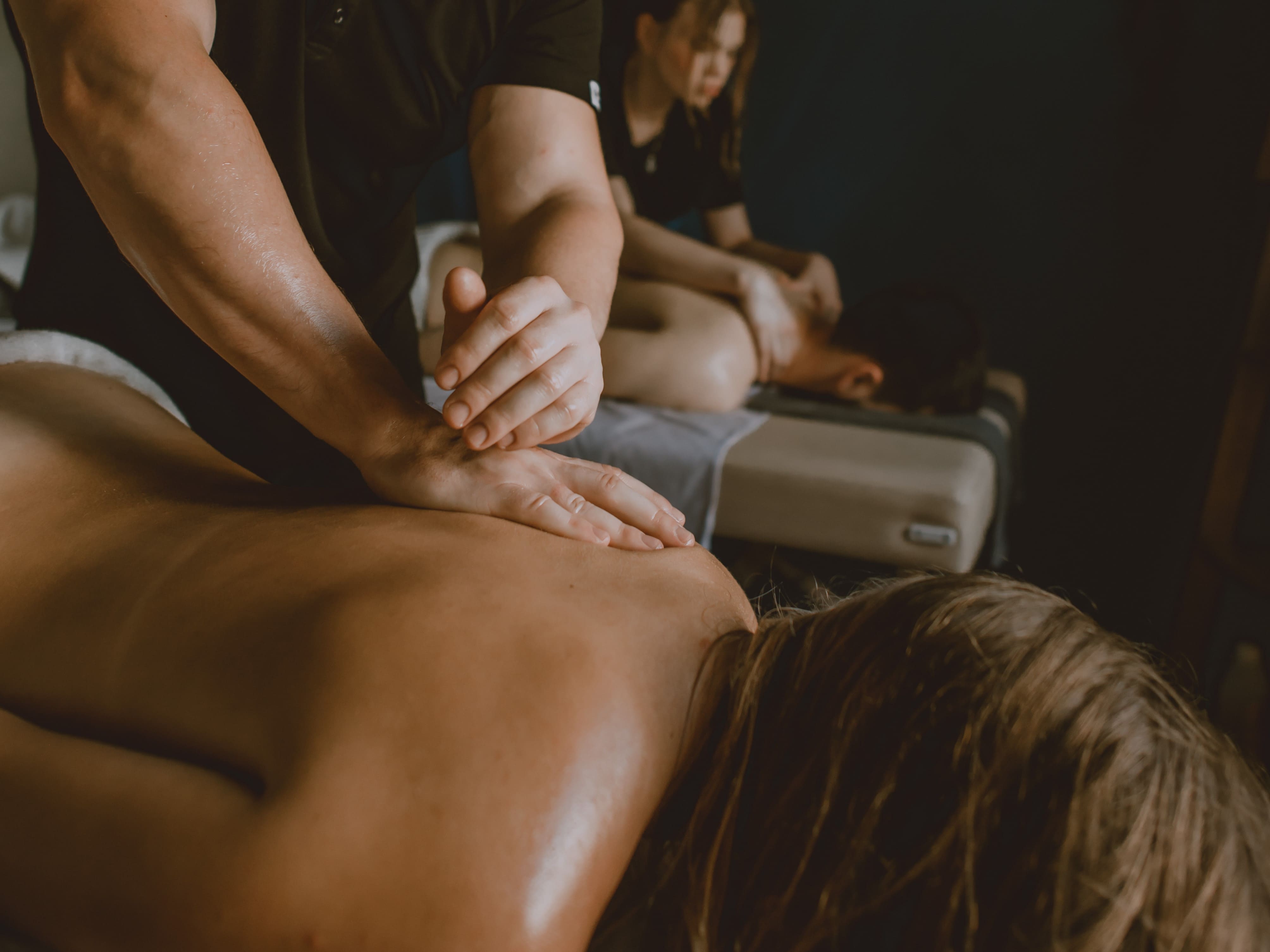 Парний класичний масаж у Kaspa Massage