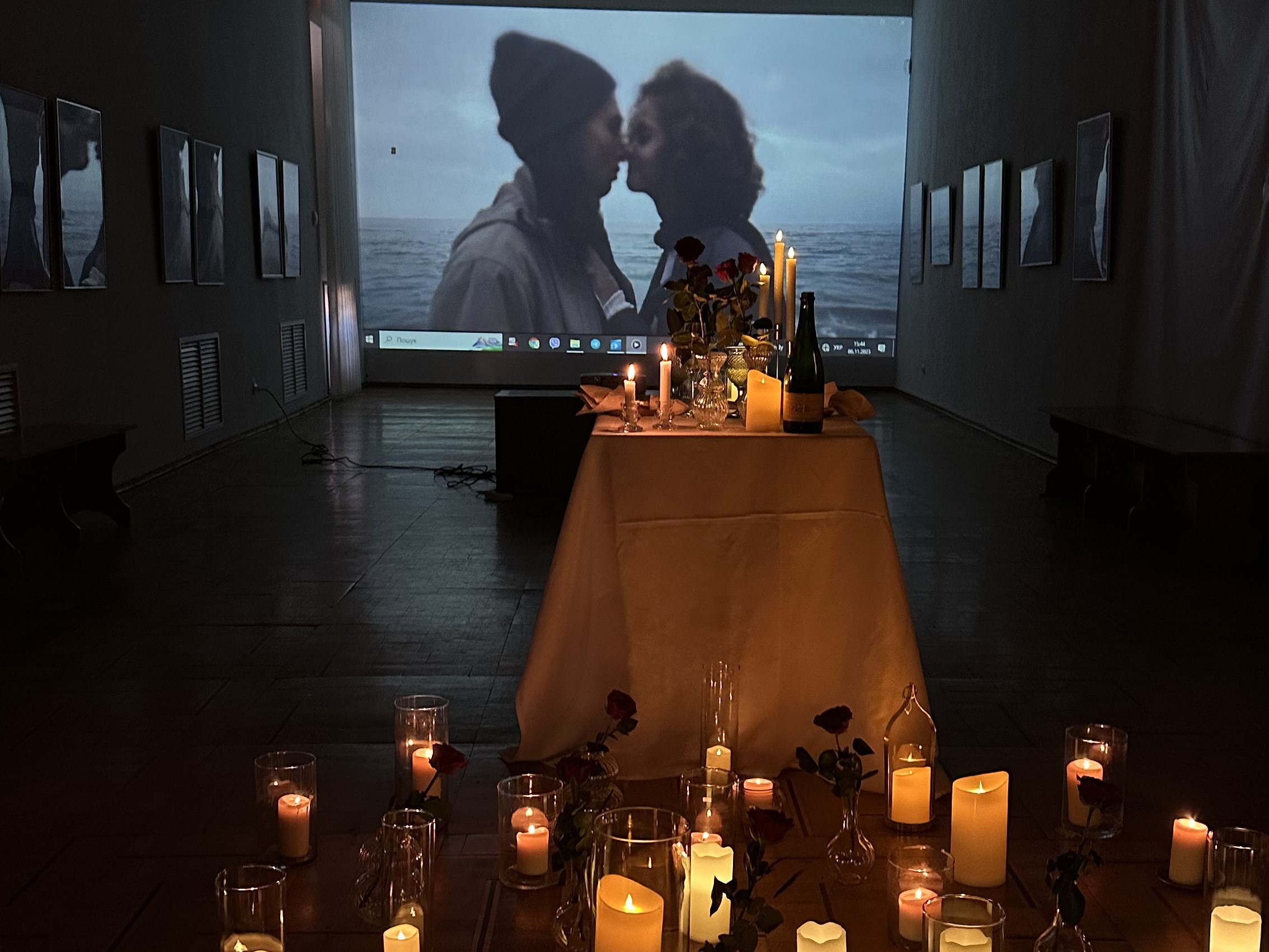Романтическое свидание в художественном музее