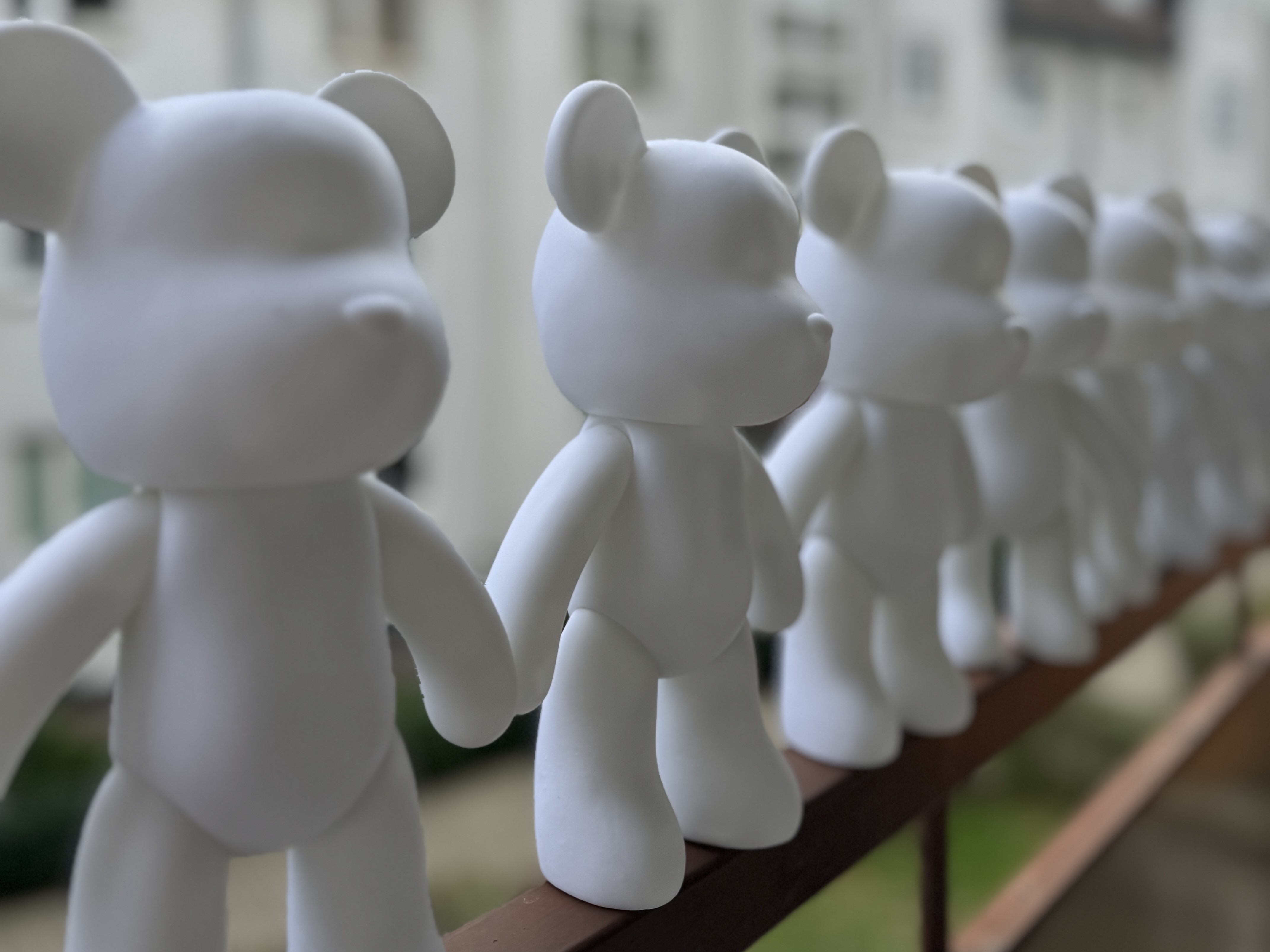 Майстер-клас з розпису стильних ведмедиків Bearbrick