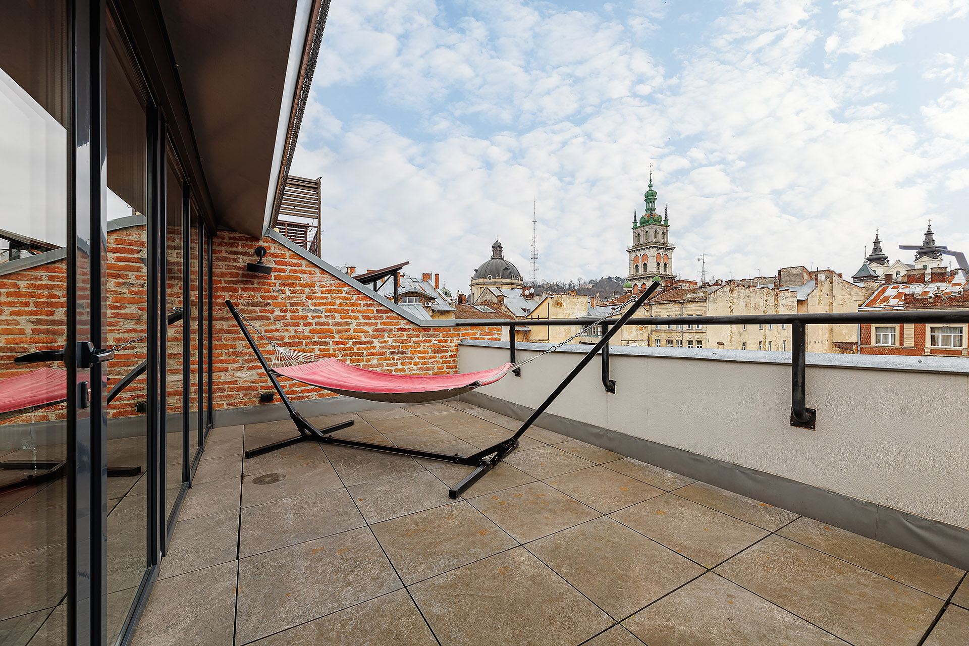 Ніч пристрасті в Masoch Hotel