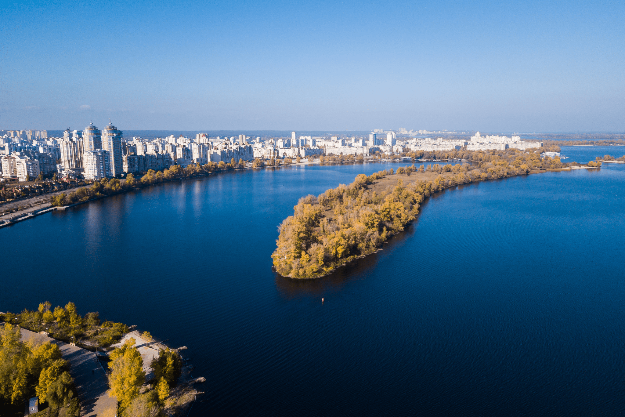 Прогулянка на яхті Дніпром